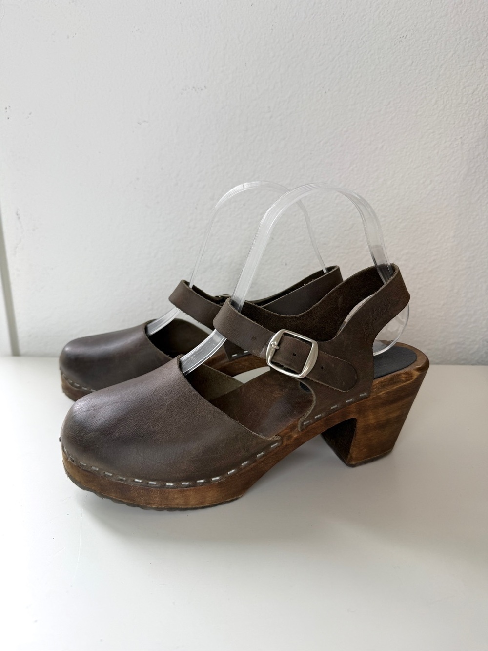Lotta From Stockholm Brown Leather Mary Jane Clogs with Buckle 39